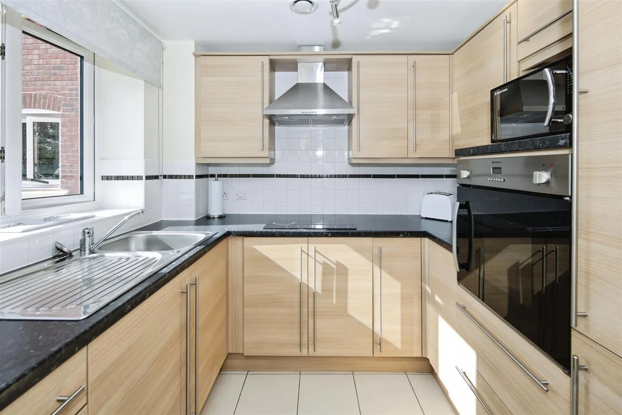 South Street, Atherstone, CV9, photo 6