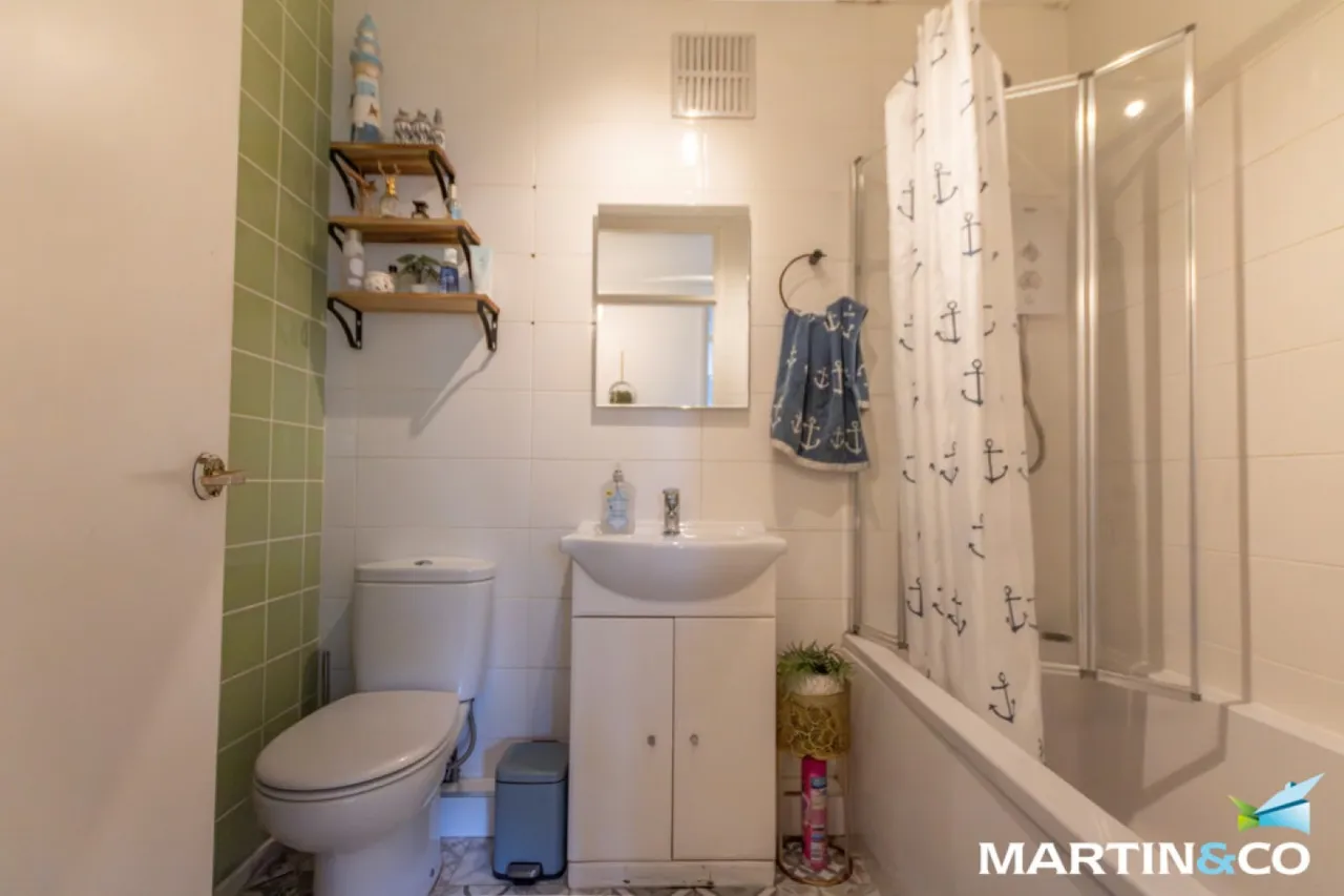Warwick Crest, Arthur Road, Edgbaston, B15, photo 8