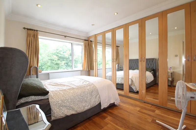 Manton Drive, Luton, LU2, photo 10