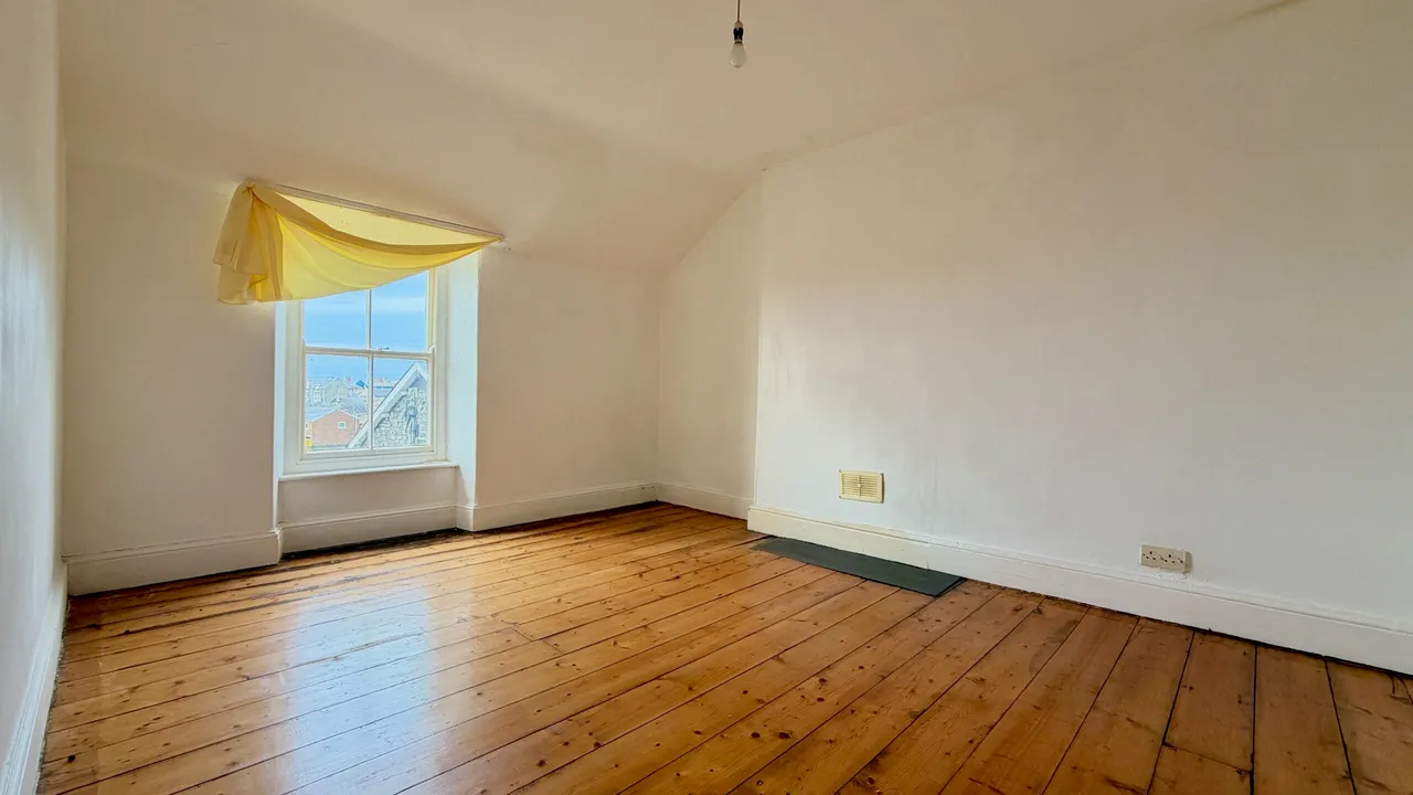 King Edward Street, Barmouth, LL42, photo 10