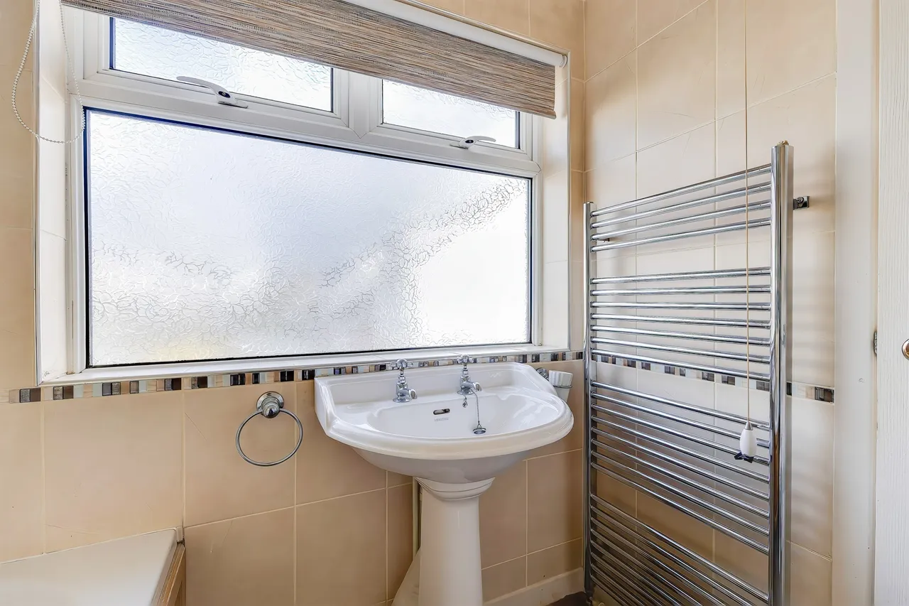 Chartwell Drive, Cardiff, CF14, photo 13