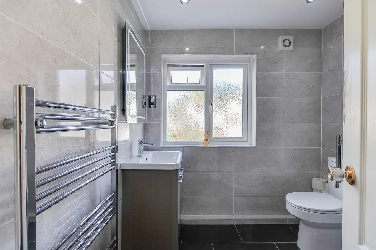 Chartwell Drive, Cardiff, CF14, photo 17