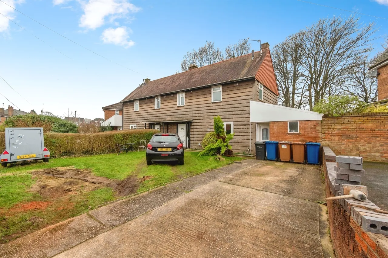 4 bed house for sale — King Street, Burntwood