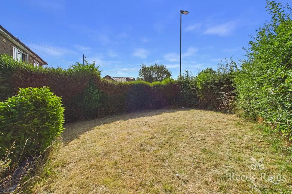 Bassledene Road, Sheffield, S2, photo 32