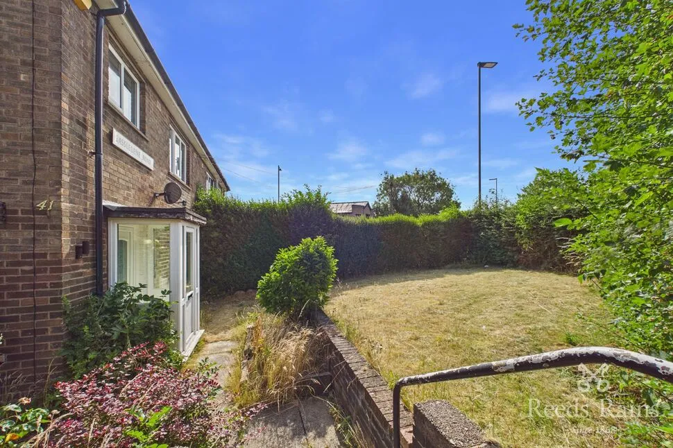 Bassledene Road, Sheffield, S2, photo 9