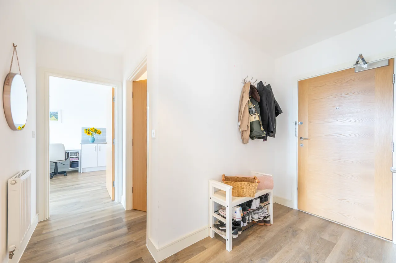 26 Goshawk Court, Ridding Lane, Greenford, photo 10