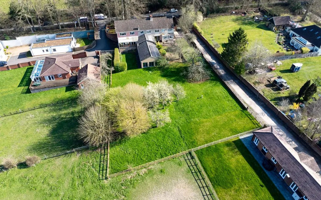 Dagnall Road, Whipsnade LU6 2LD, photo 54
