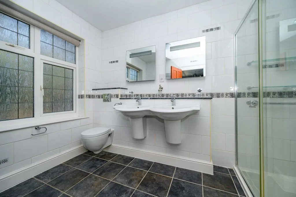 Dagnall Road, Whipsnade LU6 2LD, photo 43