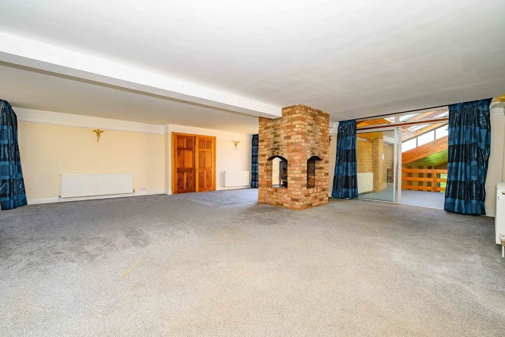 Dagnall Road, Whipsnade LU6 2LD, photo 18