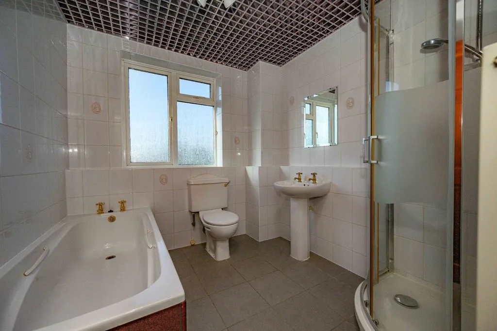 Dagnall Road, Whipsnade LU6 2LD, photo 47