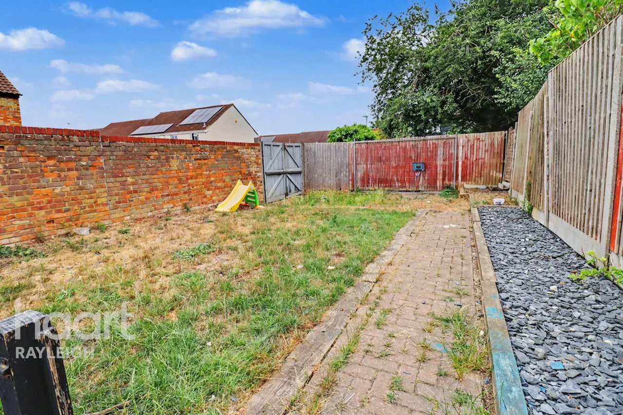 Sheering Court, Rayleigh, SS6, photo 14