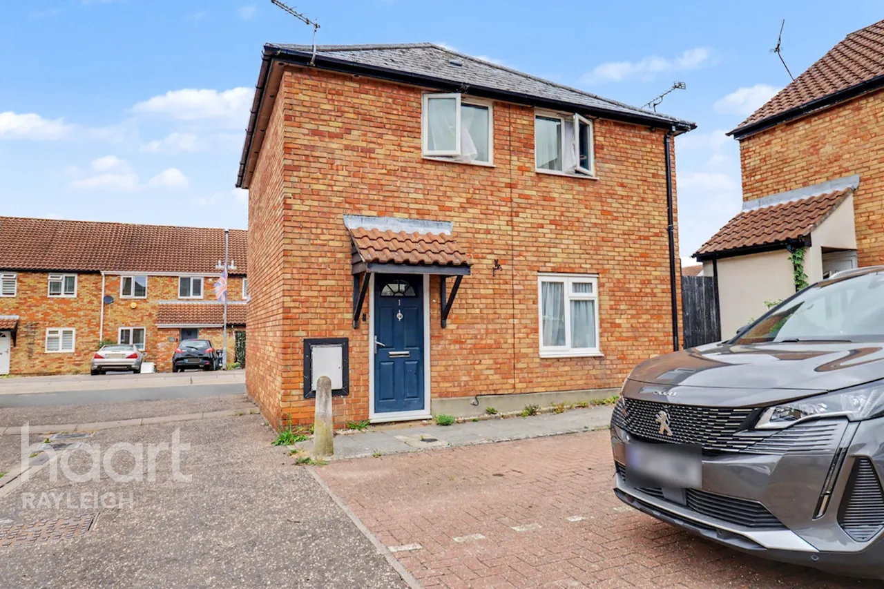 Sheering Court, Rayleigh, SS6, photo 32