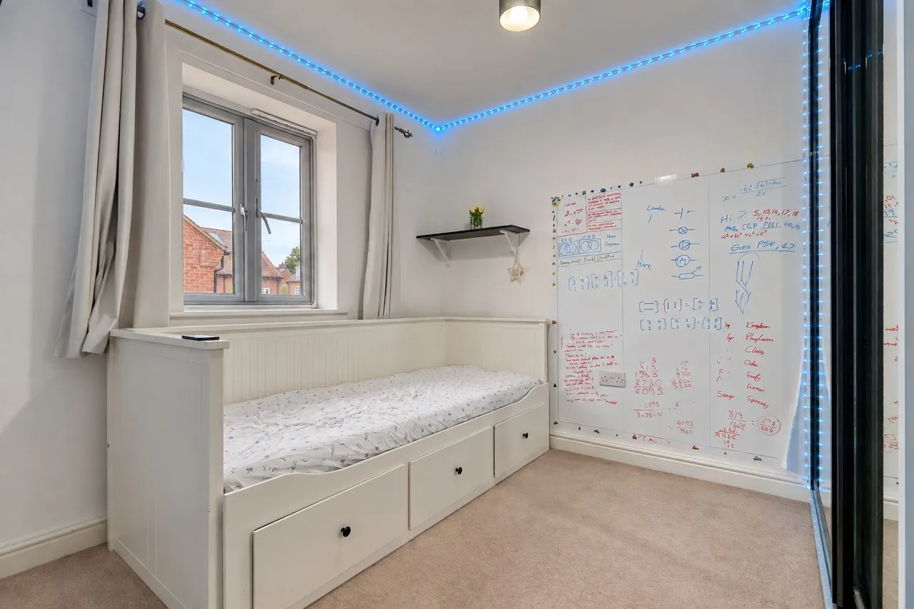 Kingshill Court, High Wycombe, HP13, photo 8