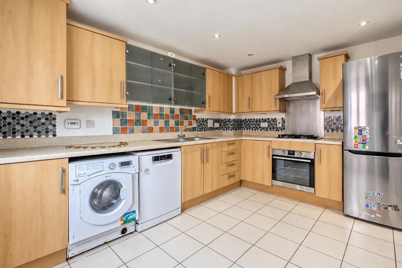 Kingshill Court, High Wycombe, HP13, photo 15