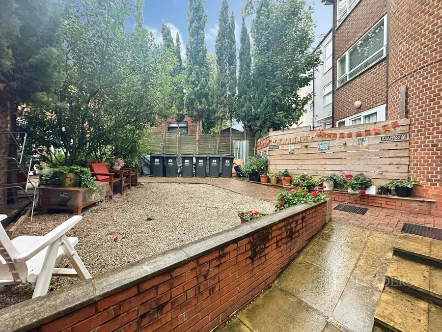 Liverpool Road, Luton, LU1, photo 15