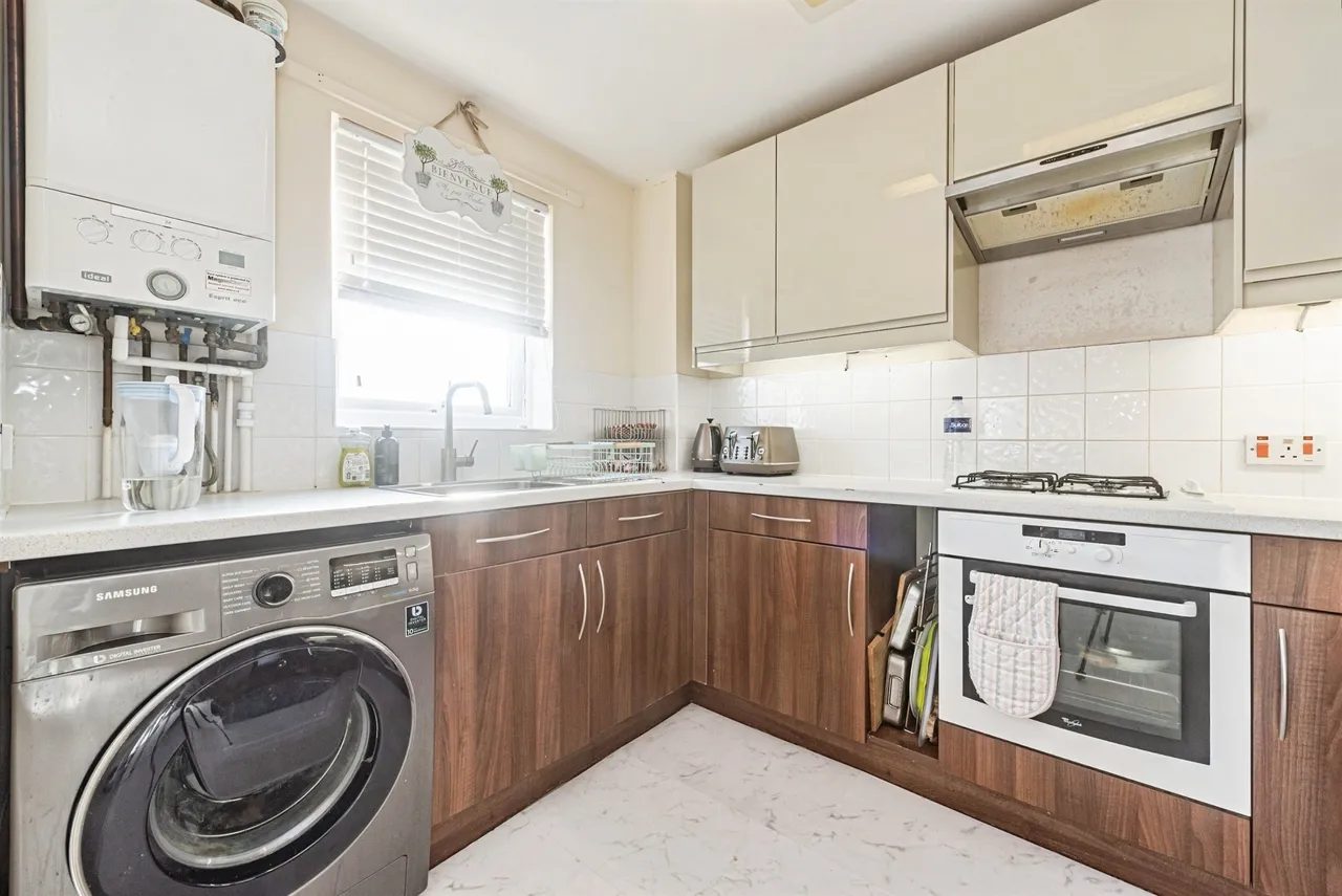 Rossetti Close, Basingstoke, RG24, photo 7