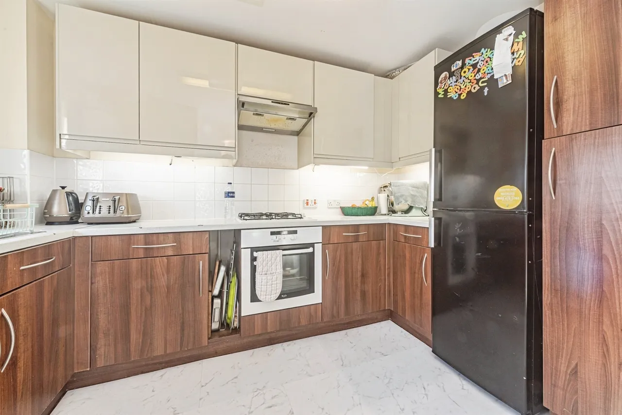 Rossetti Close, Basingstoke, RG24, photo 2