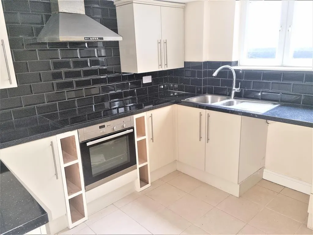 4 bed house to rent — Norwich Road, WISBECH
