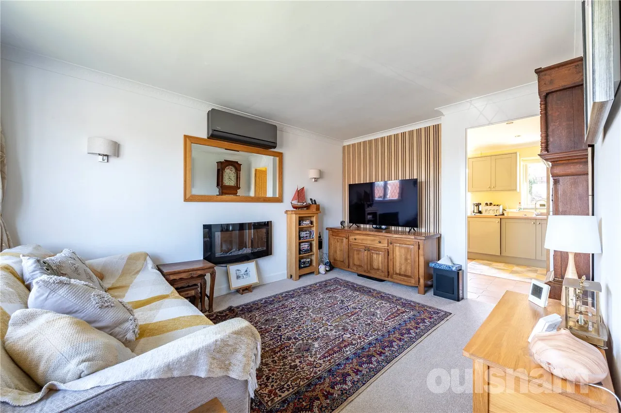 Rea Valley Drive, Northfield, Birmingham, B31 3XN, photo 2