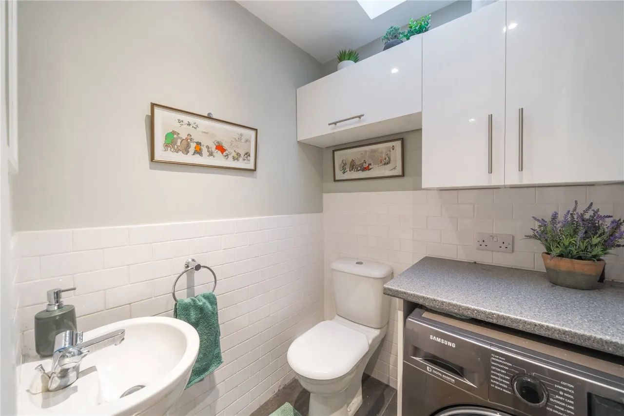 Bleasby Gardens, Cheltenham, GL51, photo 10