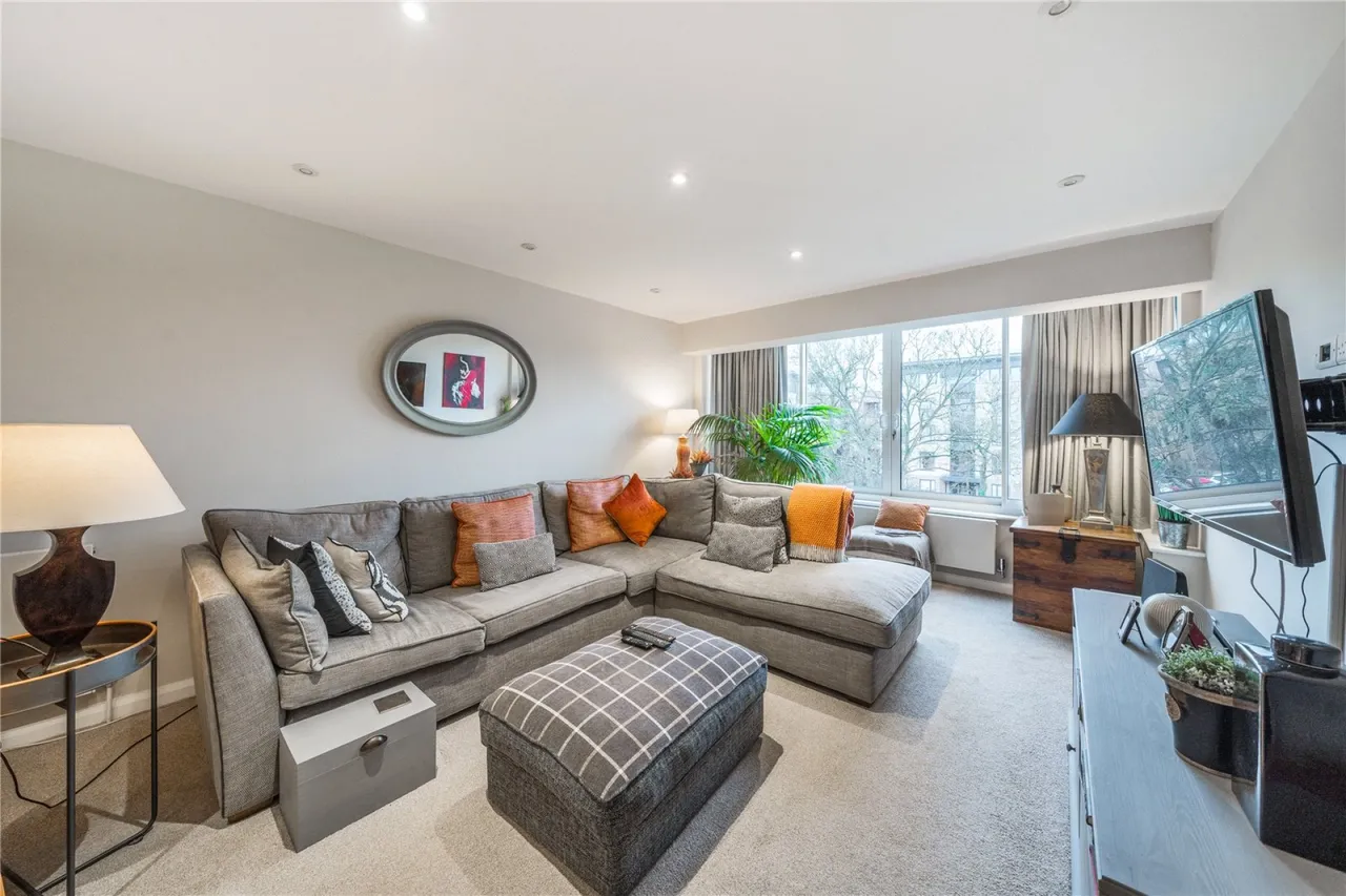 Bleasby Gardens, Cheltenham, GL51, photo 13