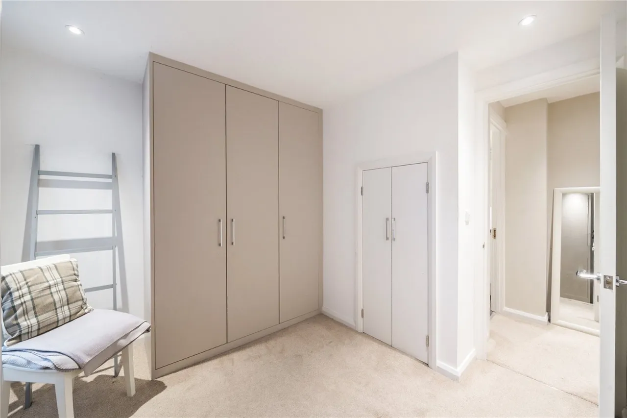 Bleasby Gardens, Cheltenham, GL51, photo 20