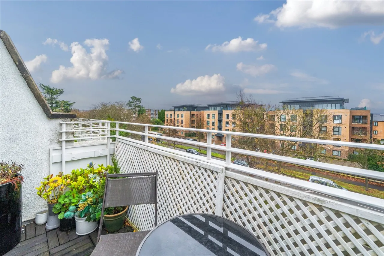 Bleasby Gardens, Cheltenham, GL51, photo 7