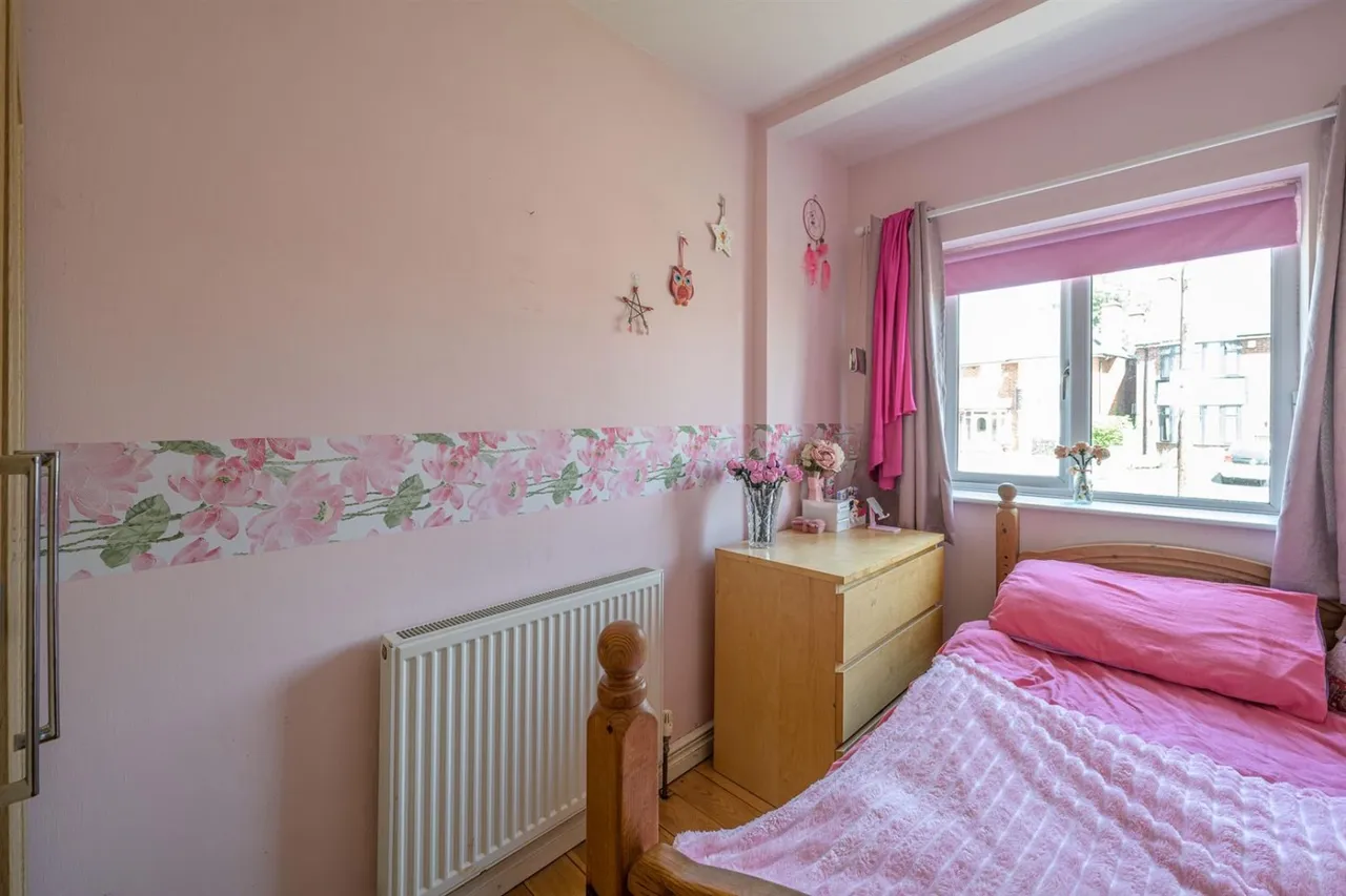 Hawne Lane, Halesowen, B63, photo 9