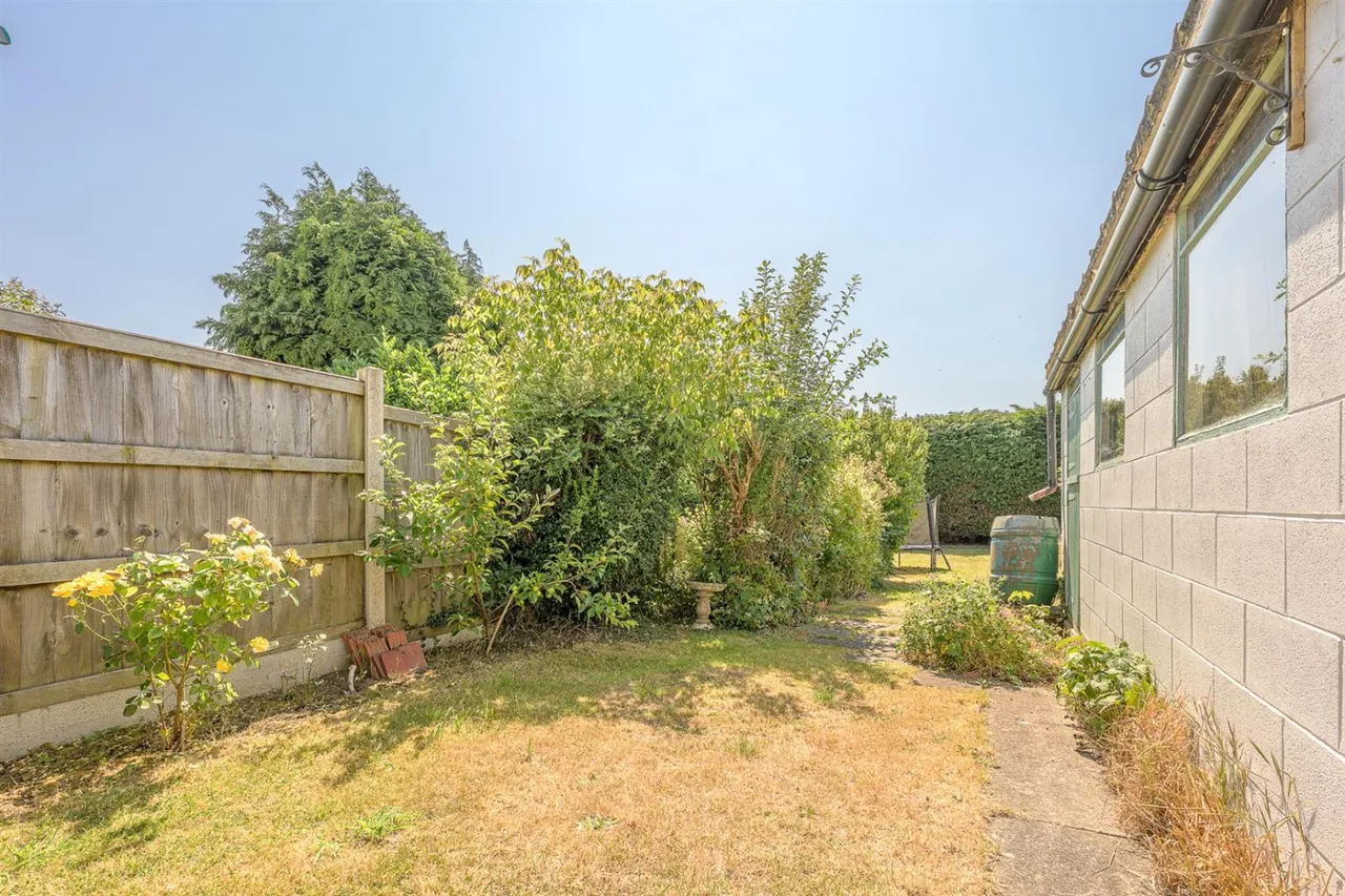 Hawne Lane, Halesowen, B63, photo 21