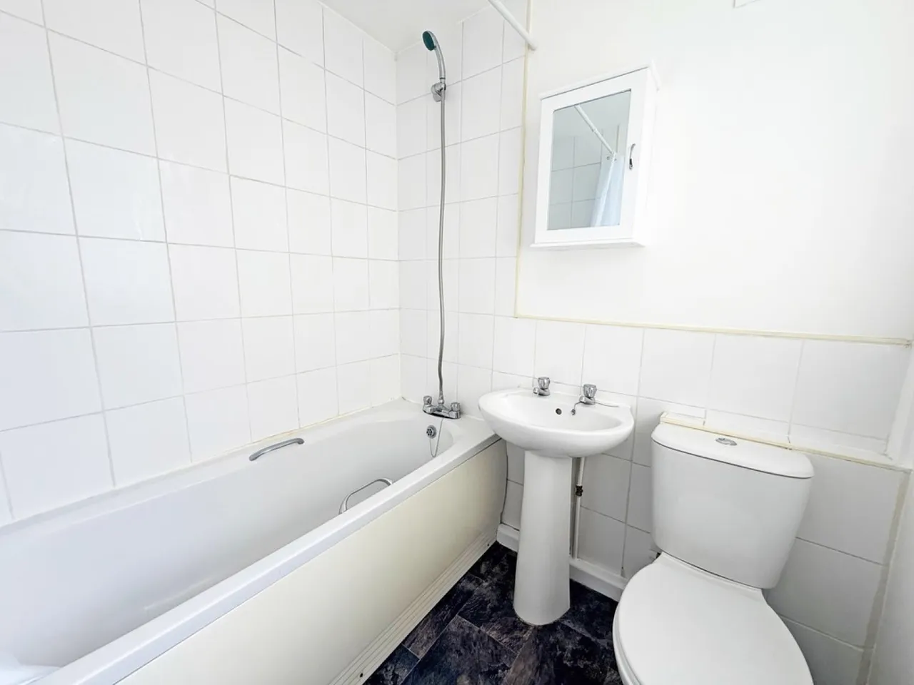 Greenway Road, Widnes, photo 6