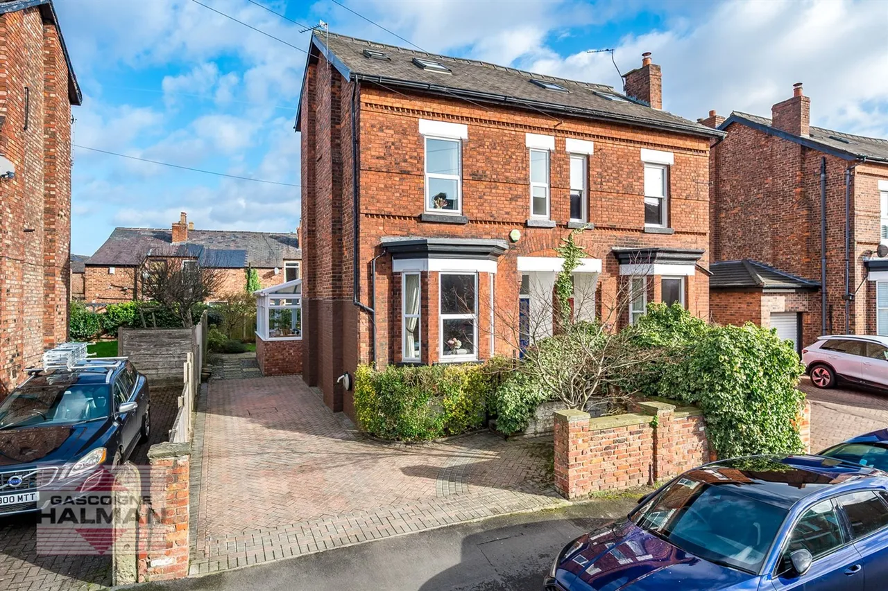 4 bed house for sale, Baxter Road, Sale