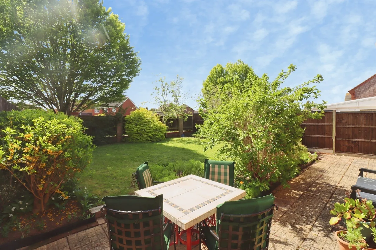 Clayfield, Yate, BS37, photo 2
