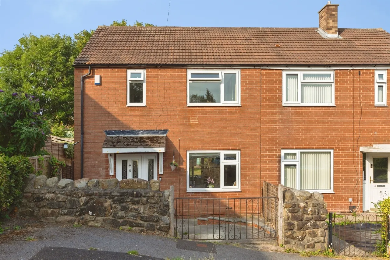 2 bed house for sale — Monkswood Hill, Leeds