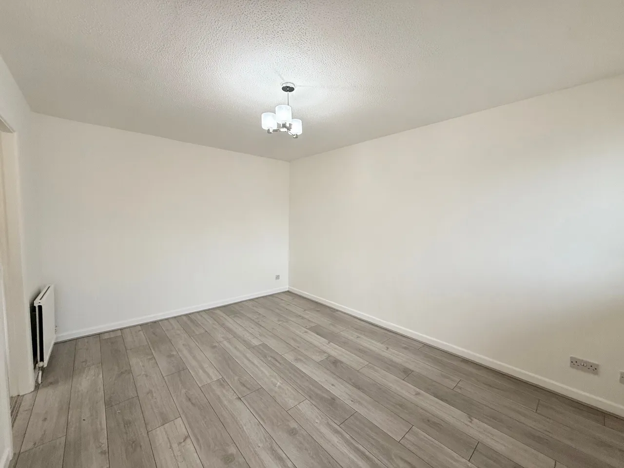 Larchwood Drive, Wilmslow, SK9, photo 3