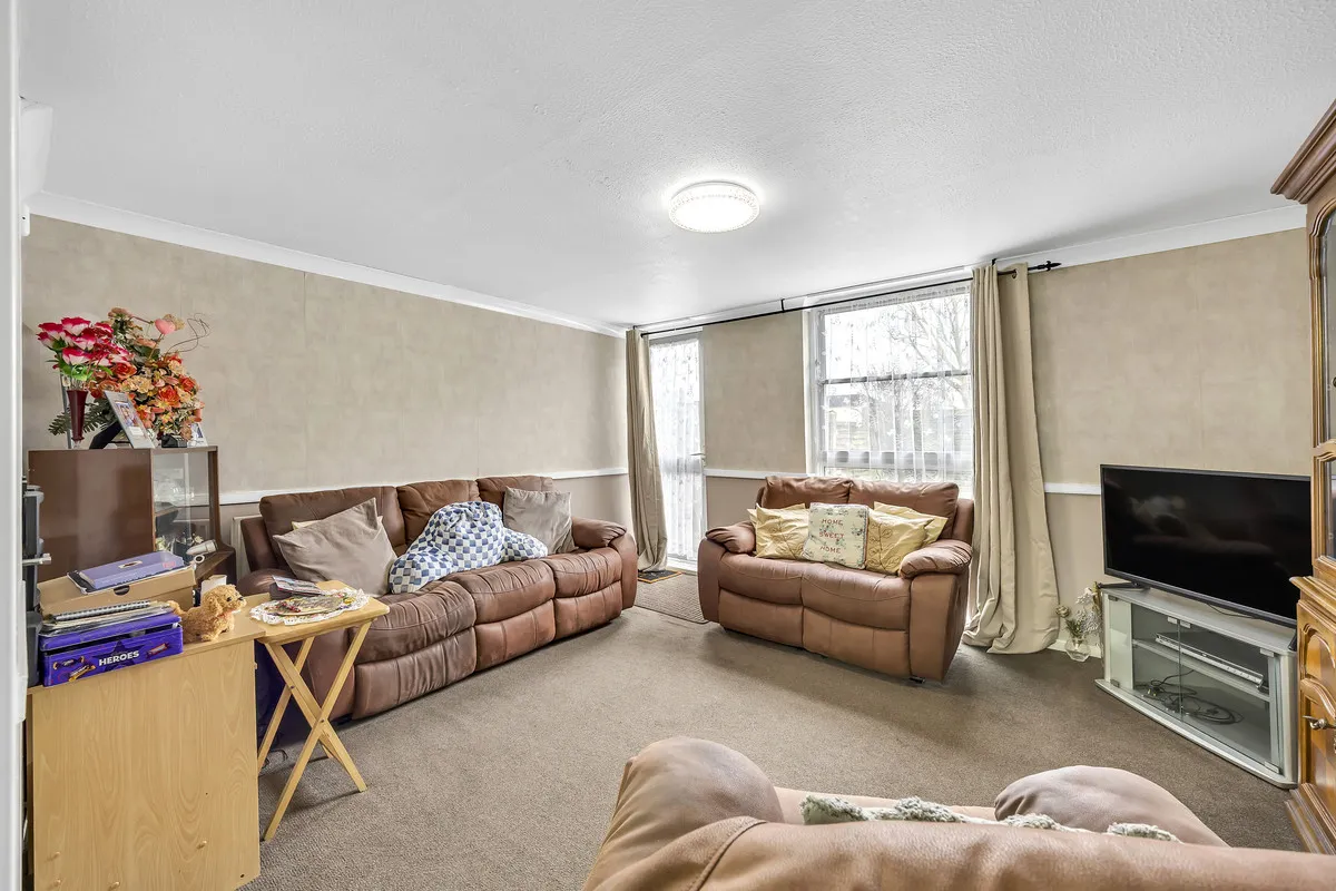 Willowherb Walk, Romford, RM3 8JP, photo 6