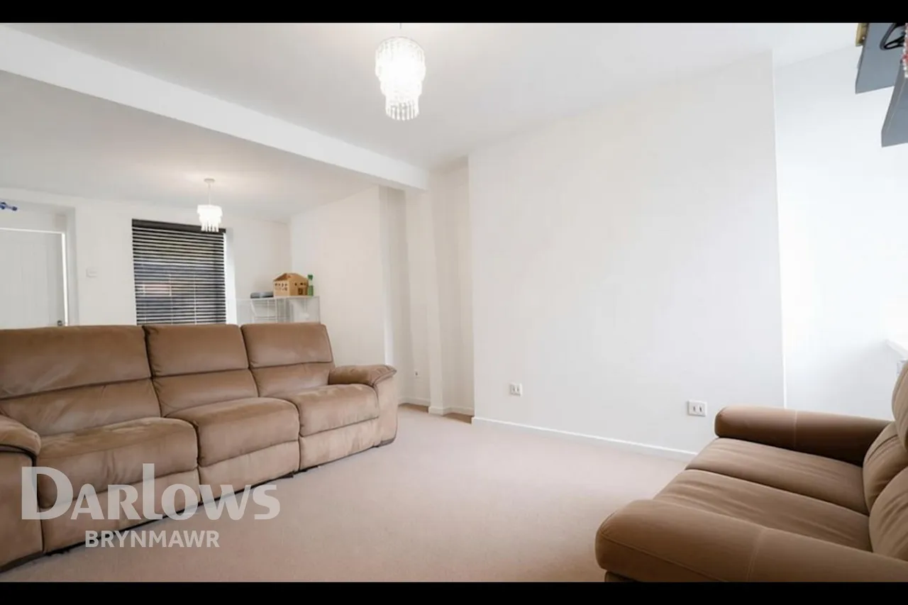 Bridge Street, Abertillery, photo 2