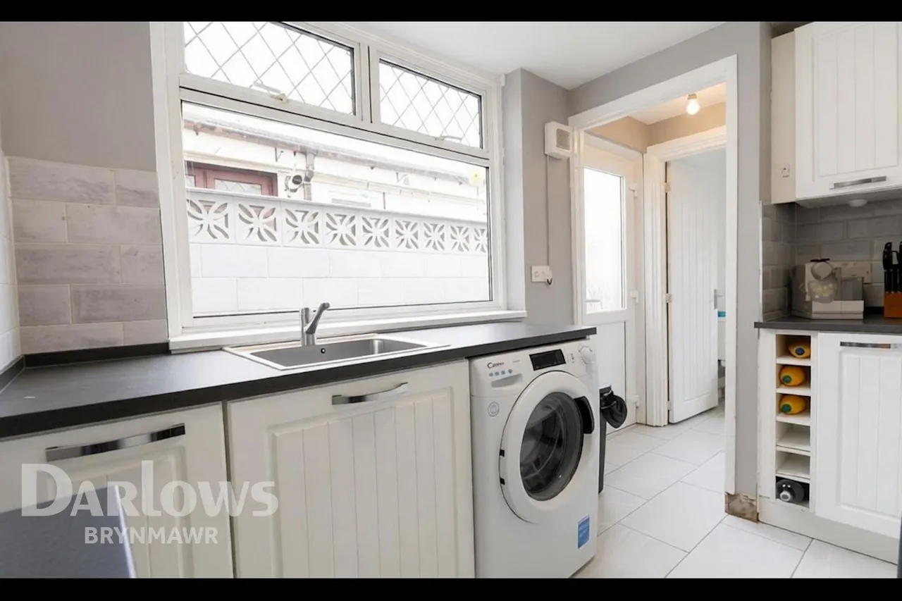 Bridge Street, Abertillery, photo 4