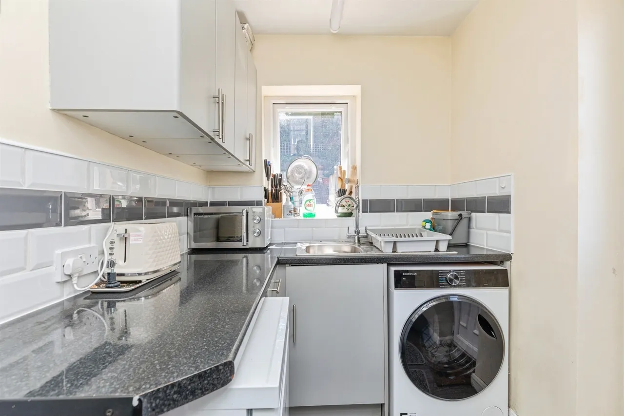 Oakfield Road, Hastings, TN35, photo 6