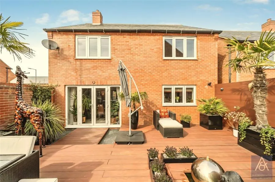4 bed house for sale, Needlepin Way, Buckingham, MK18
