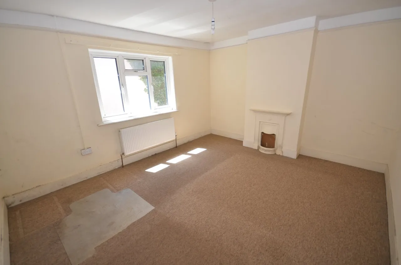High Street, Winterbourne Stoke, Salisbury, Wiltshire, SP3 4SX, photo 4