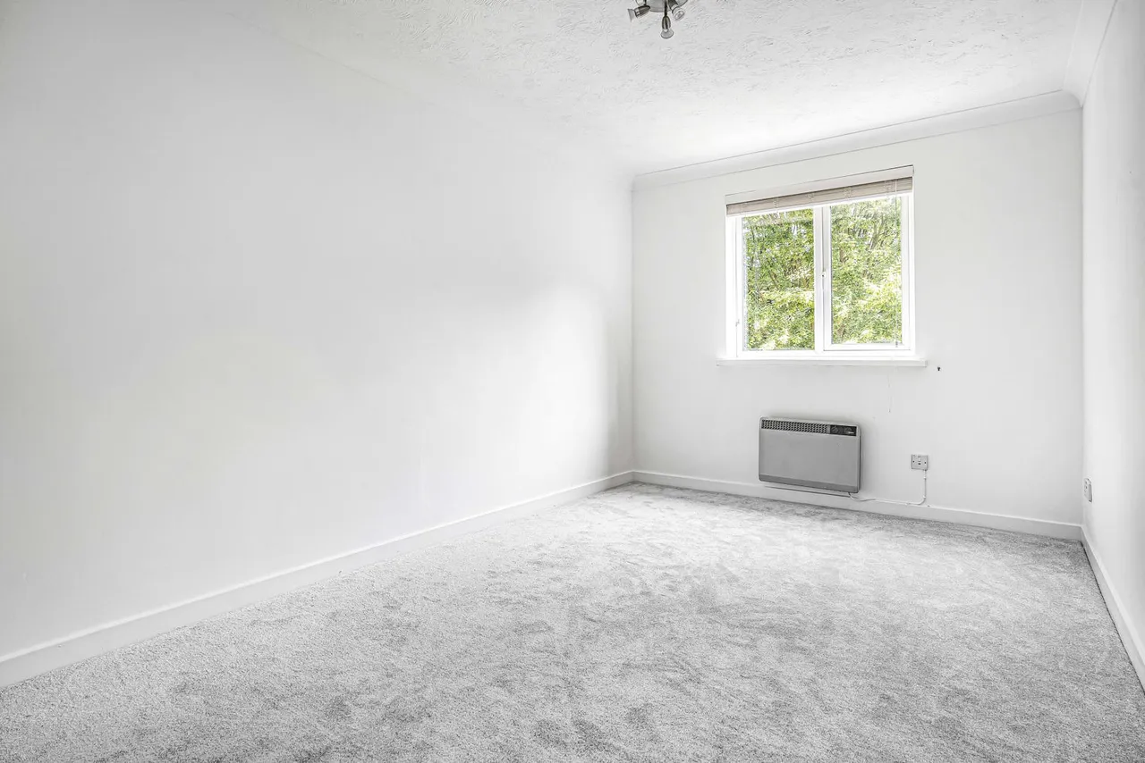Sidney Road, Staines-upon-Thames, TW18, photo 4