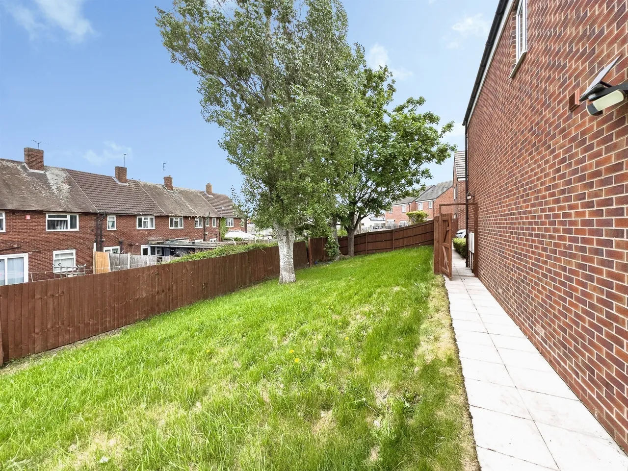 Laura Roberts Close, West Bromwich, B70, photo 21