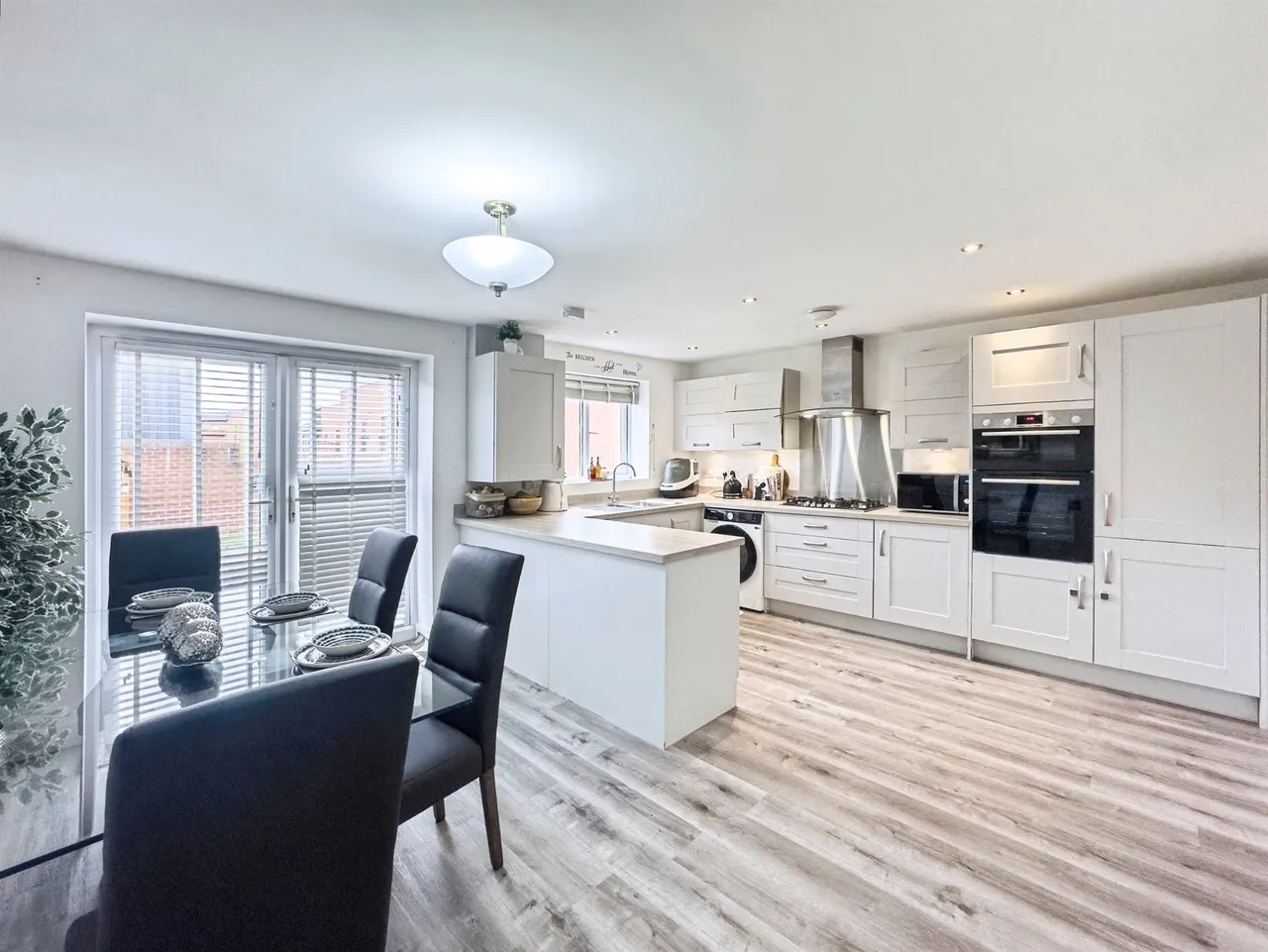 Laura Roberts Close, West Bromwich, B70, photo 2