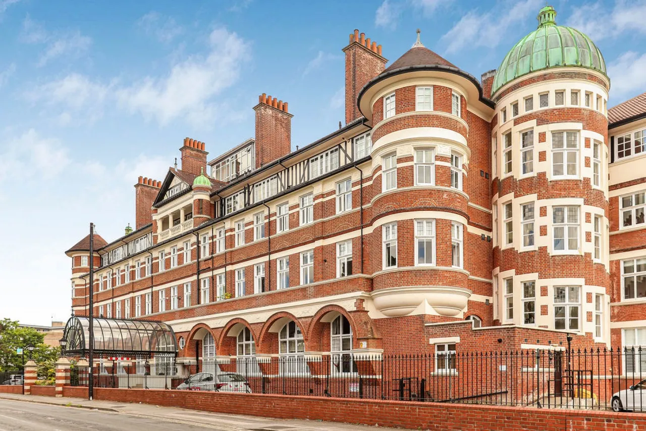 2 bed flat for sale — Boscombe Spa, Bournemouth