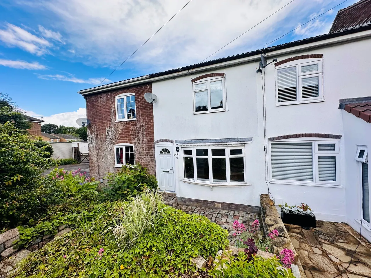 2 bed house to rent, Peterhouse Drive, Otley, LS21