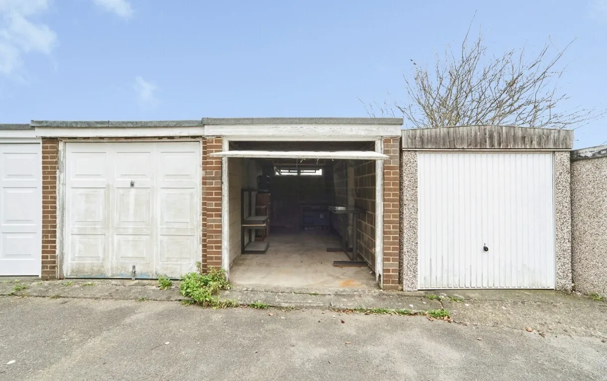 Peterhouse Drive, Otley, LS21, photo 9