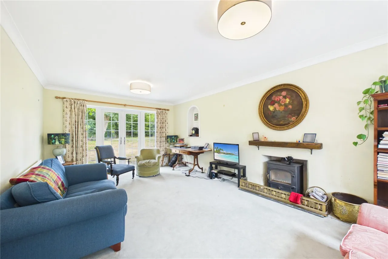 Hollybush Lane, West Heath, RG26, photo 5