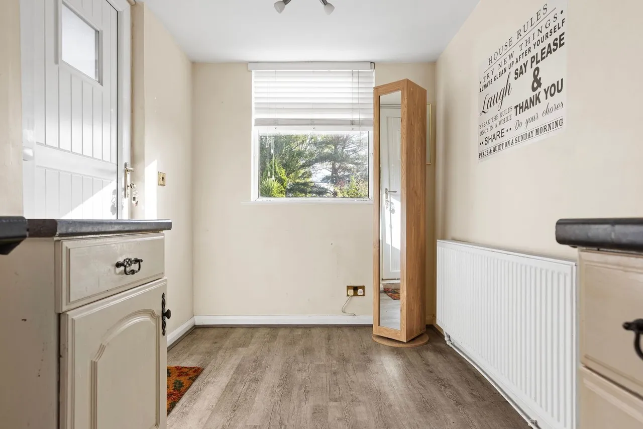 Finnleys Lane, West Cowick, DN14, photo 9