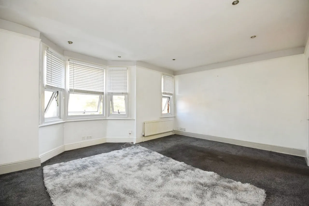 Ashingdon Road, Rochford, SS4, photo 3