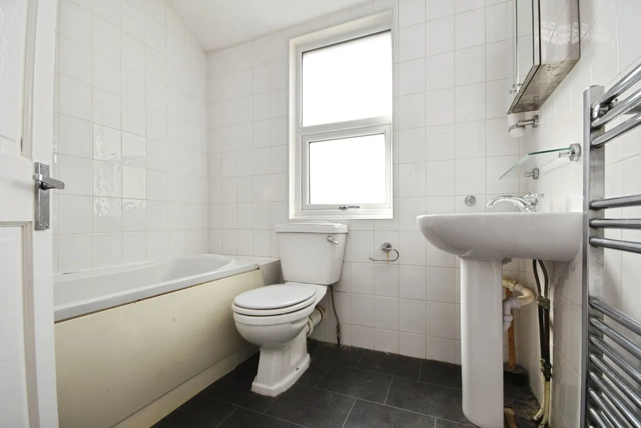 Ashingdon Road, Rochford, SS4, photo 9